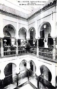 2388- Alger - Ecole de la Comtesse d'Attanoux
